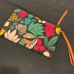 Fossil clutch
